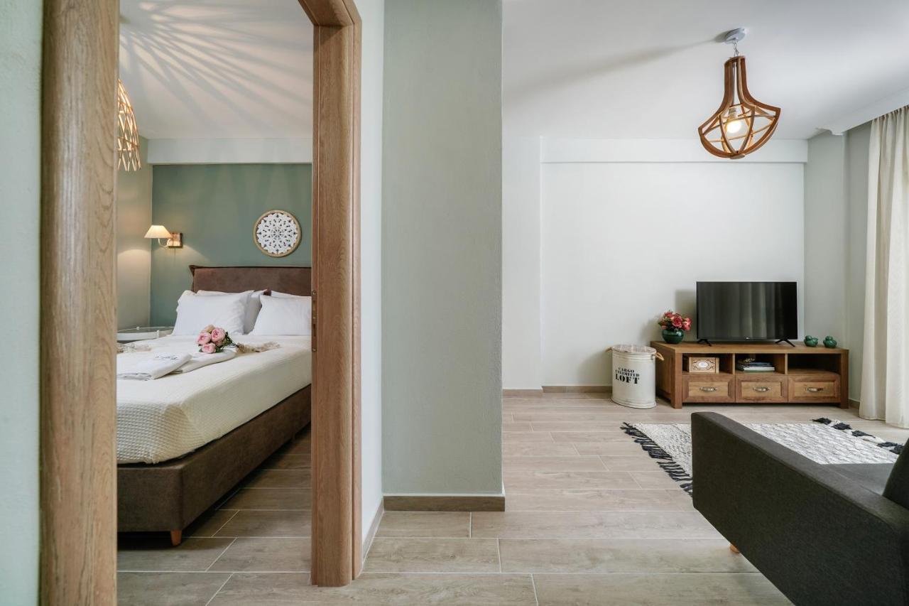 Mon Avis Boutique Hotel Chrysi Ammoudia Bagian luar foto