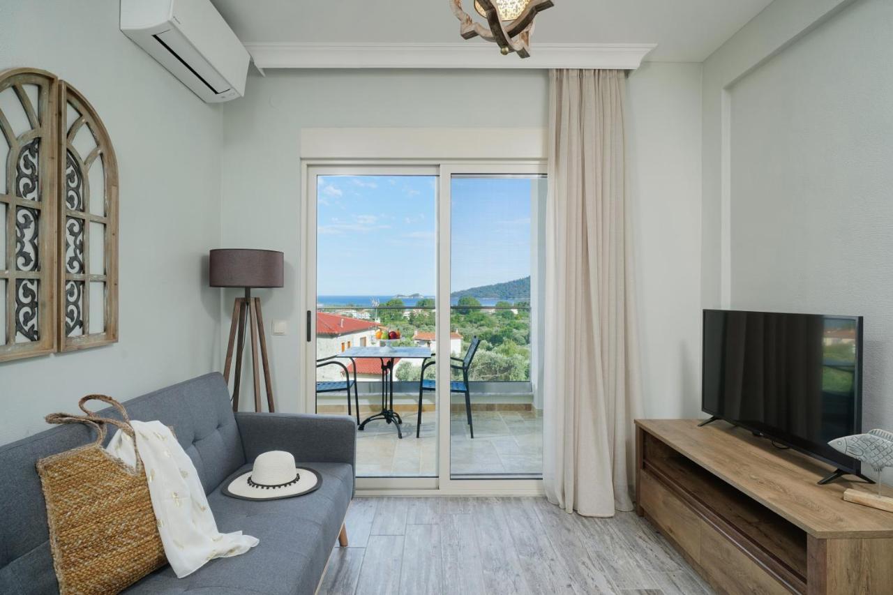 Mon Avis Boutique Hotel Chrysi Ammoudia Bagian luar foto