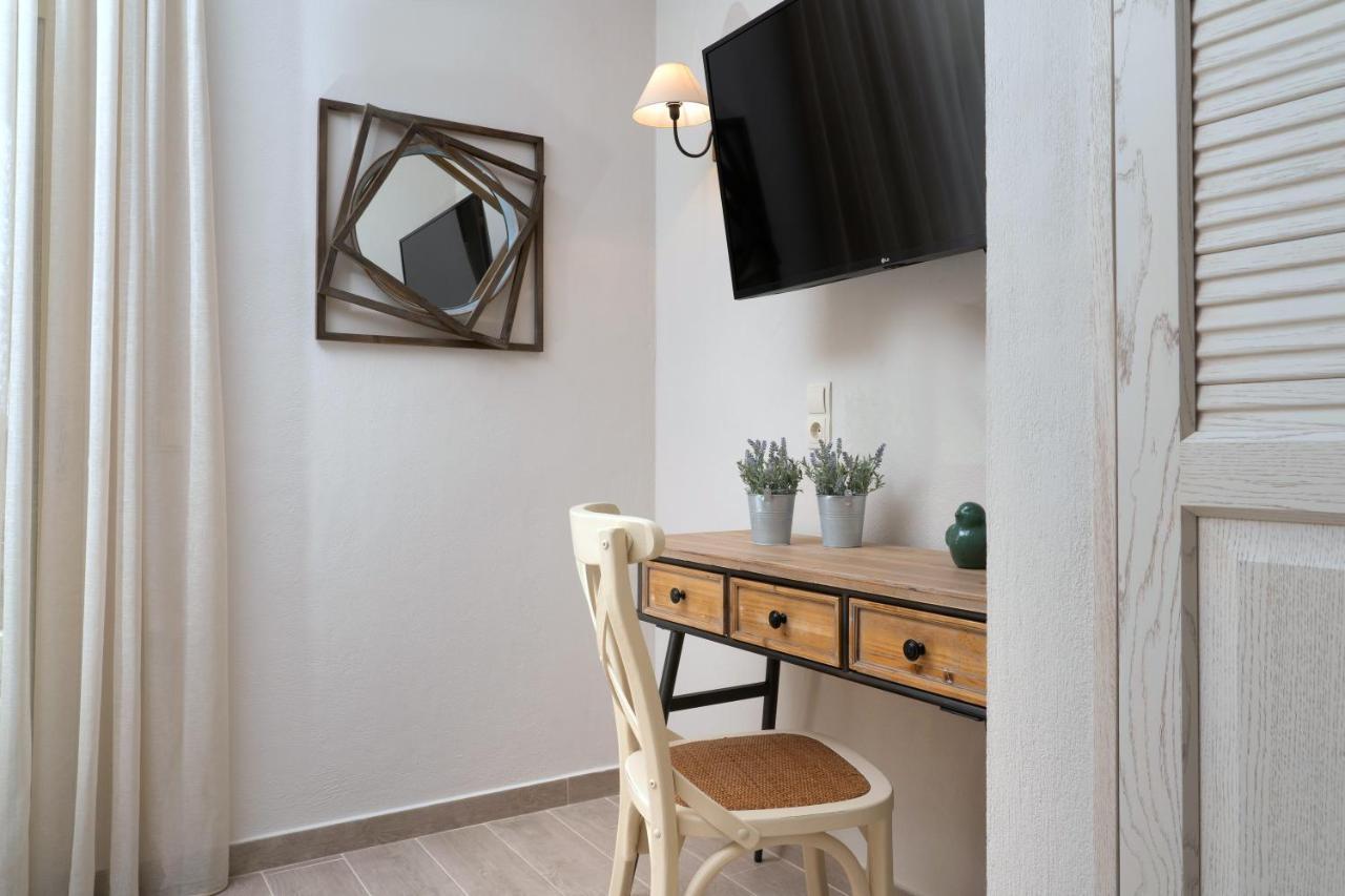 Mon Avis Boutique Hotel Chrysi Ammoudia Bagian luar foto