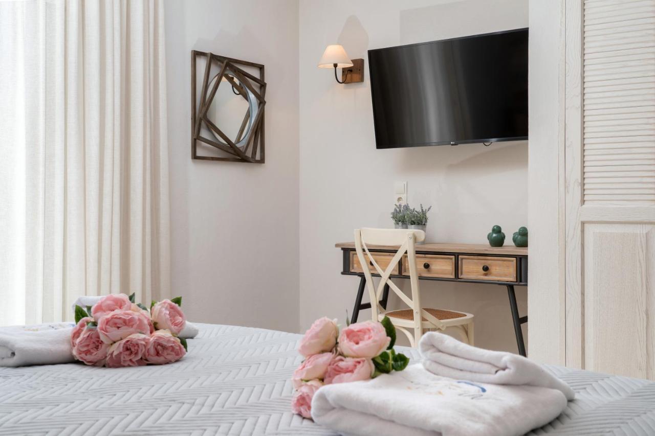 Mon Avis Boutique Hotel Chrysi Ammoudia Bagian luar foto